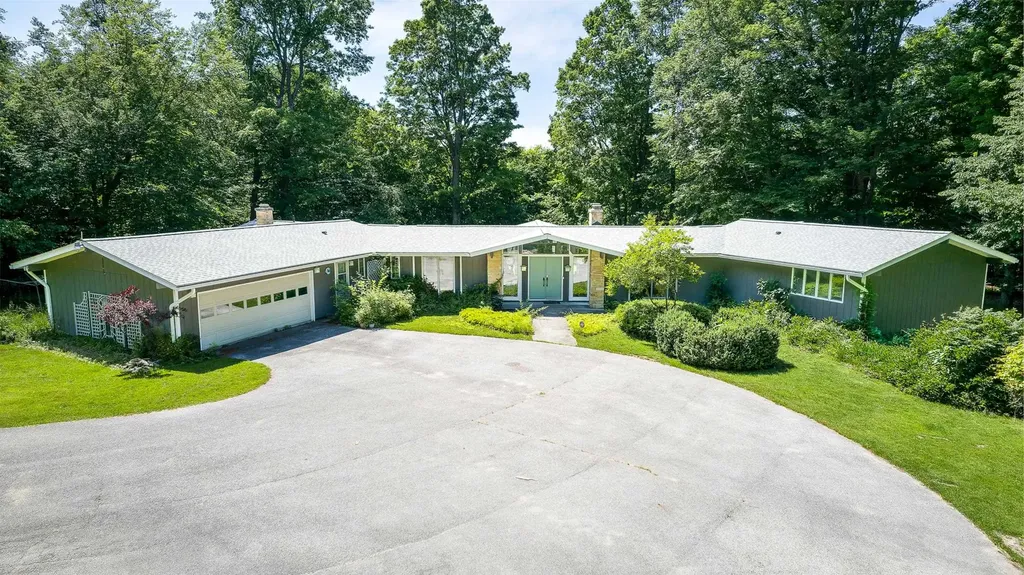 3528 Potter Road Onekama Township MI 49614
