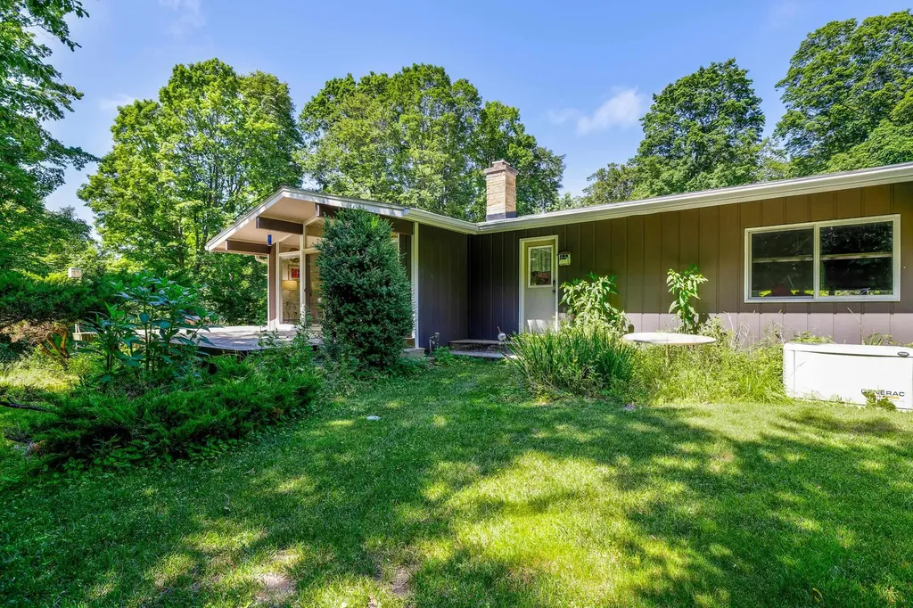 3528 Potter Road Onekama Township MI 49614