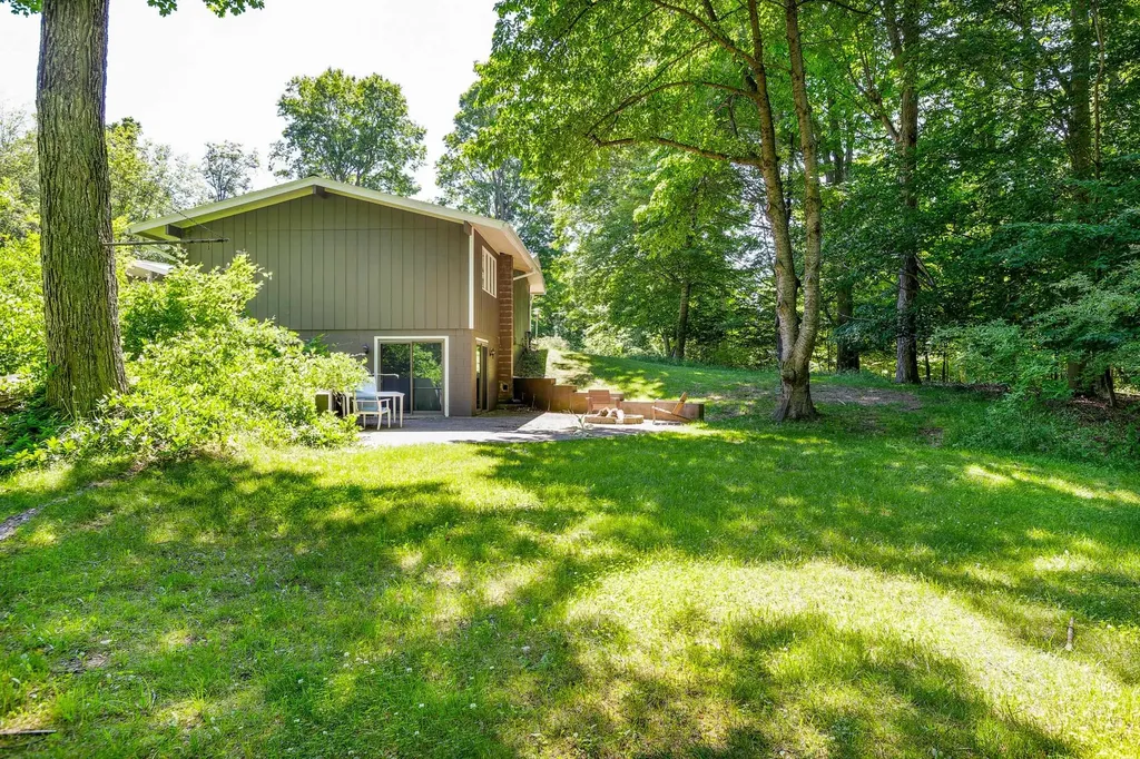 3528 Potter Road Onekama Township MI 49614