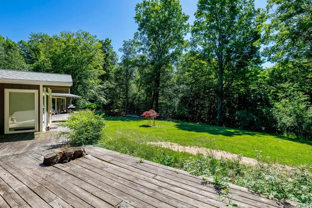 3528 Potter Road Onekama Township MI 49614