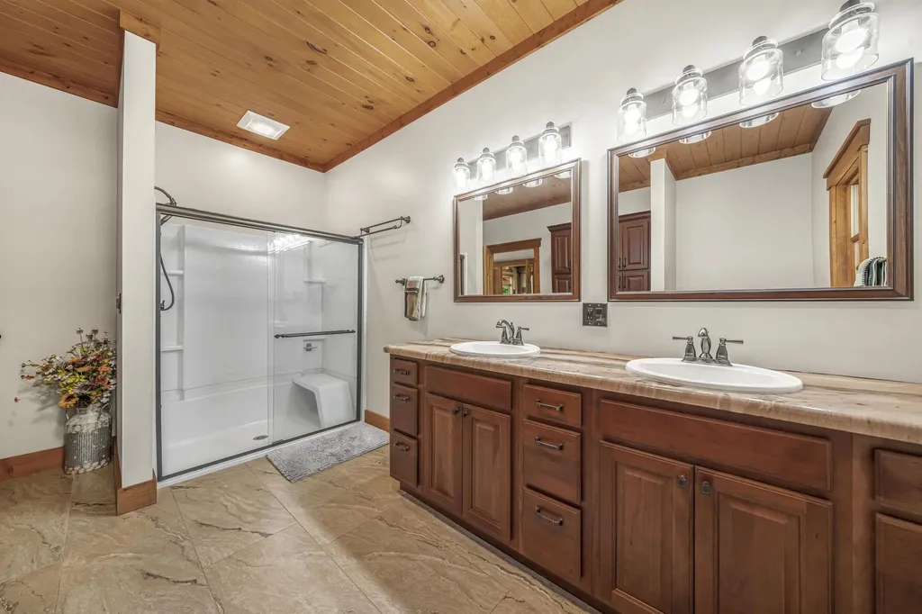 16624 Viaduct Road Cleon Township MI 49625