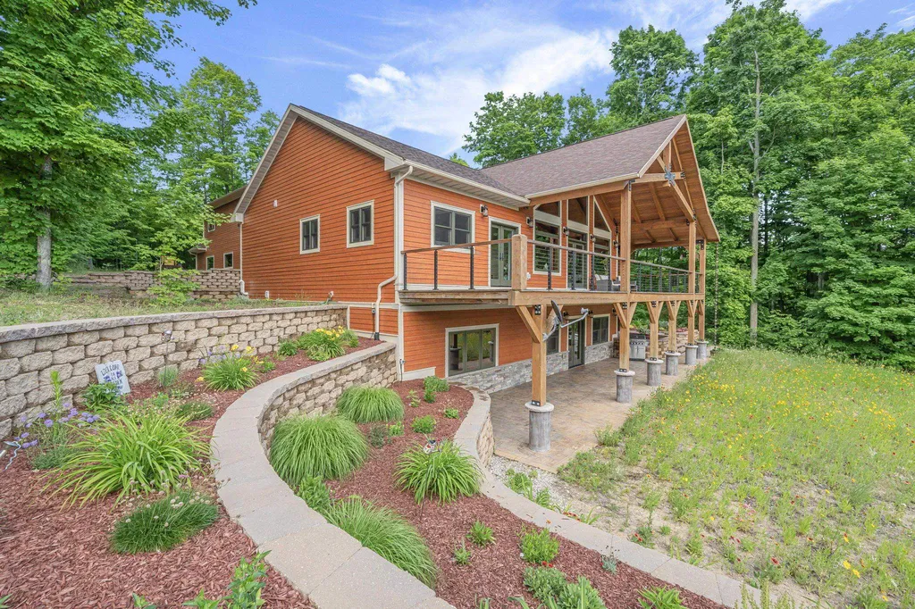 16624 Viaduct Road Cleon Township MI 49625