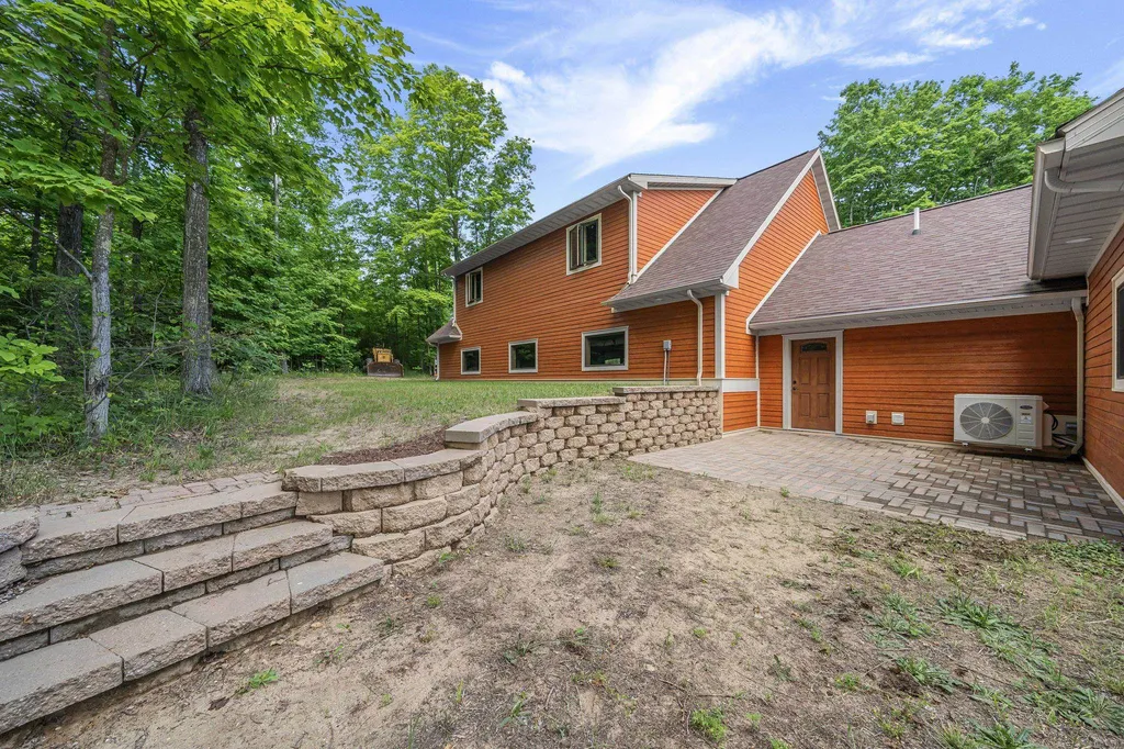 16624 Viaduct Road Cleon Township MI 49625