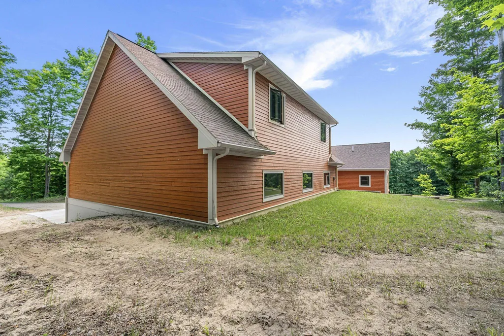16624 Viaduct Road Cleon Township MI 49625