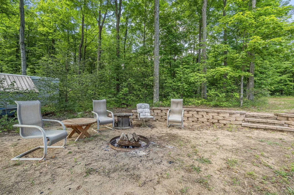 16624 Viaduct Road Cleon Township MI 49625