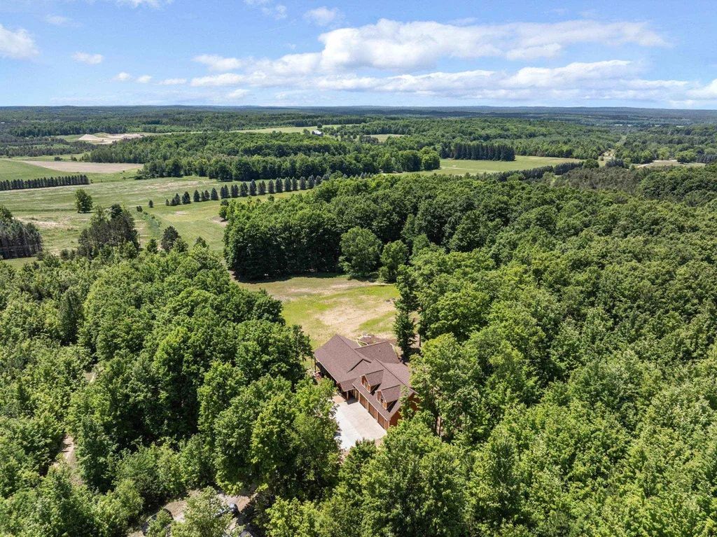 16624 Viaduct Road Cleon Township MI 49625