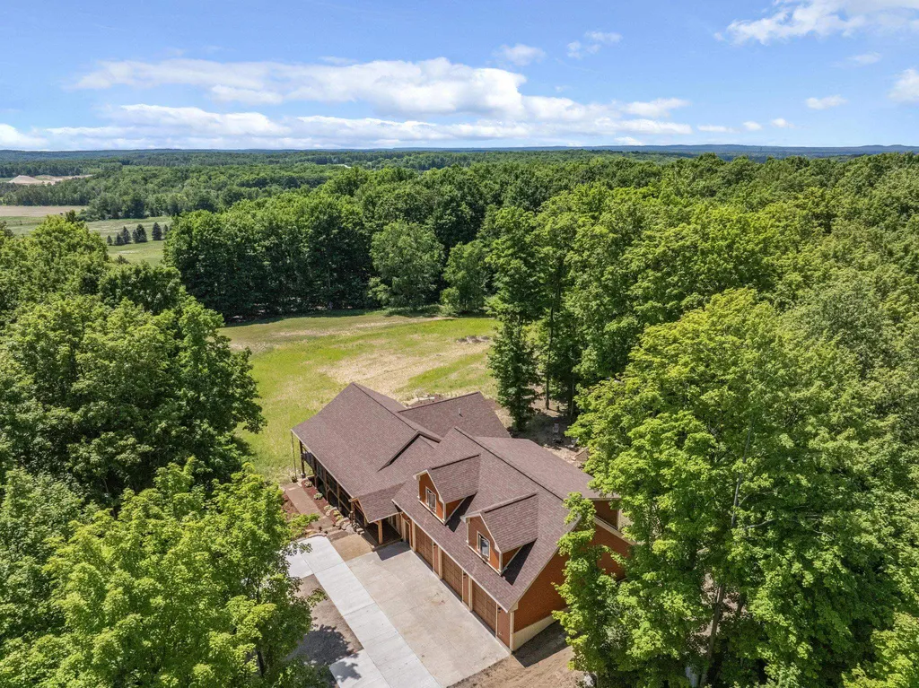 16624 Viaduct Road Cleon Township MI 49625