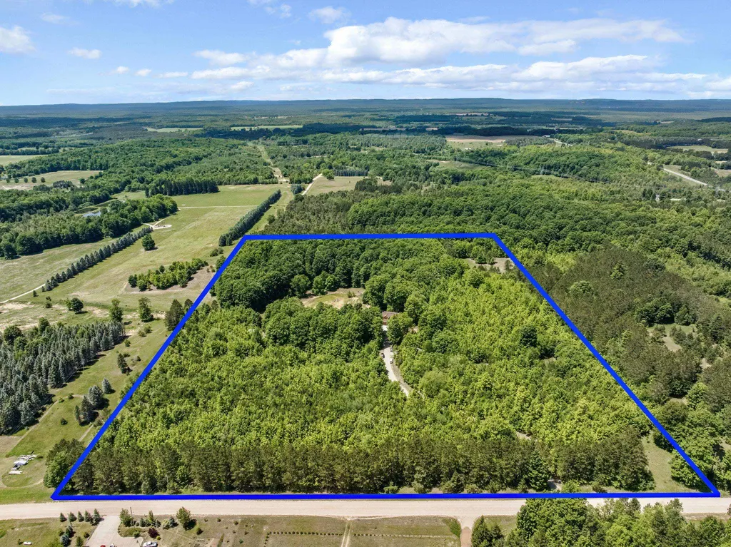 16624 Viaduct Road Cleon Township MI 49625