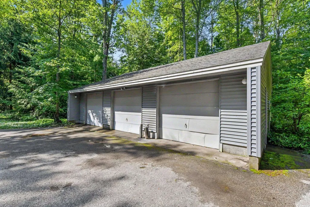 9948 Harmony Drive Green Lake Township MI 49643