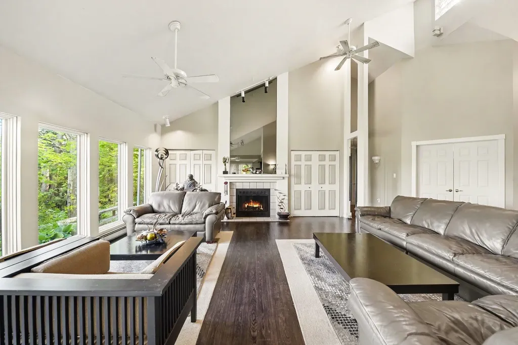 9948 Harmony Drive Green Lake Township MI 49643