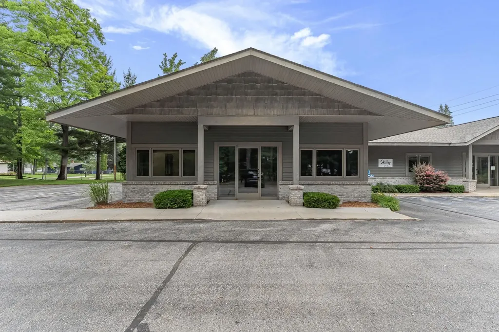 3819 N Four Mile Road East Bay Township MI 49696