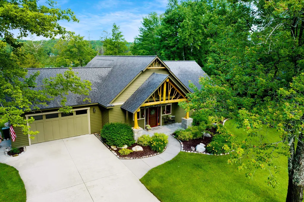 7249 NE Blue Lake Road Blue Lake Township MI 49646