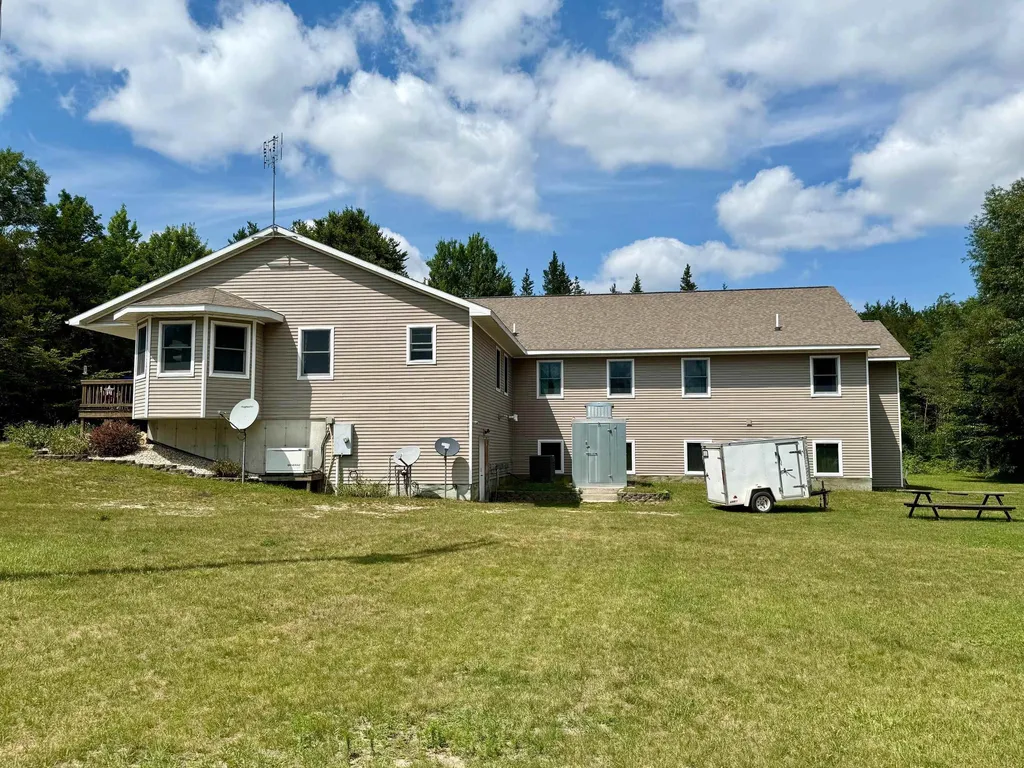 2035/2085 S 33 1/2 Road Selma Township MI 49601