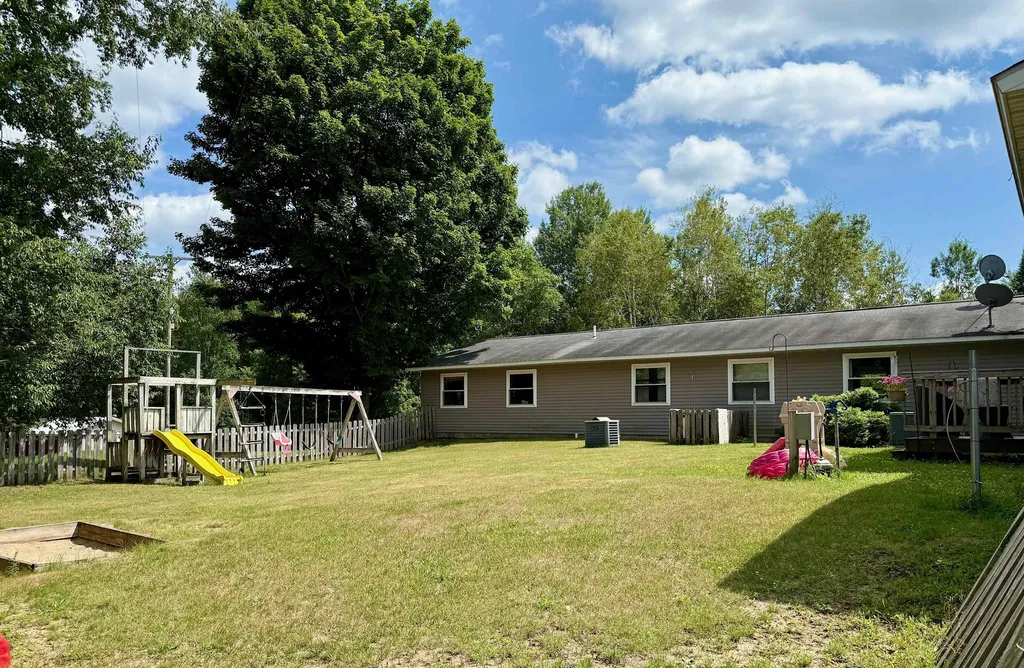2035/2085 S 33 1/2 Road Selma Township MI 49601