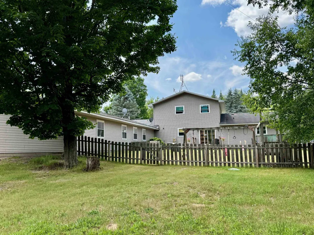 2035/2085 S 33 1/2 Road Selma Township MI 49601