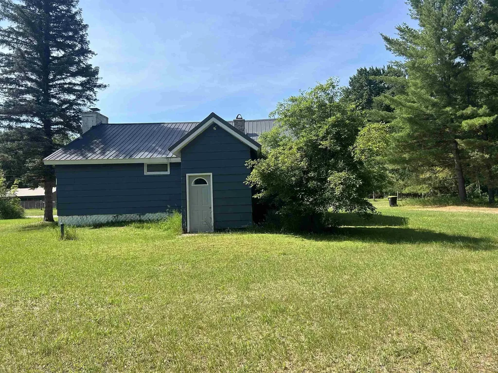4513 Croy Lake Road, NE Coldsprings Township MI 49659