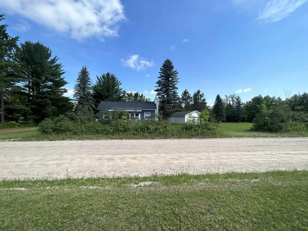 4513 Croy Lake Road, NE Coldsprings Township MI 49659