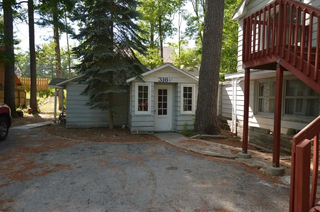 316 Huron Street Traverse City City MI 49686