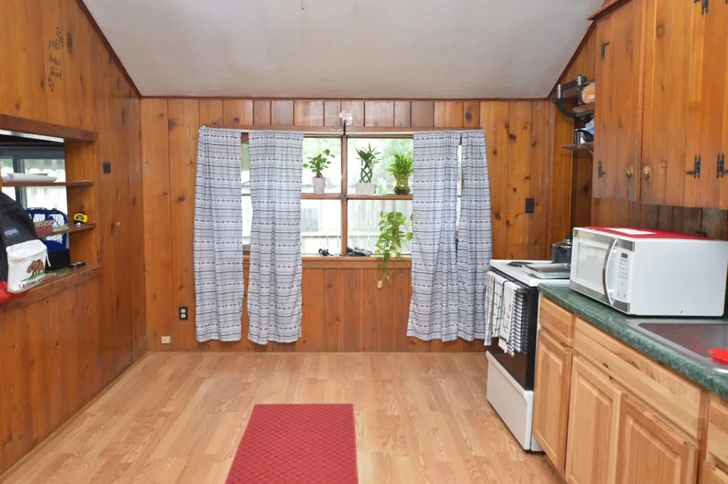 316 Huron Street Traverse City City MI 49686