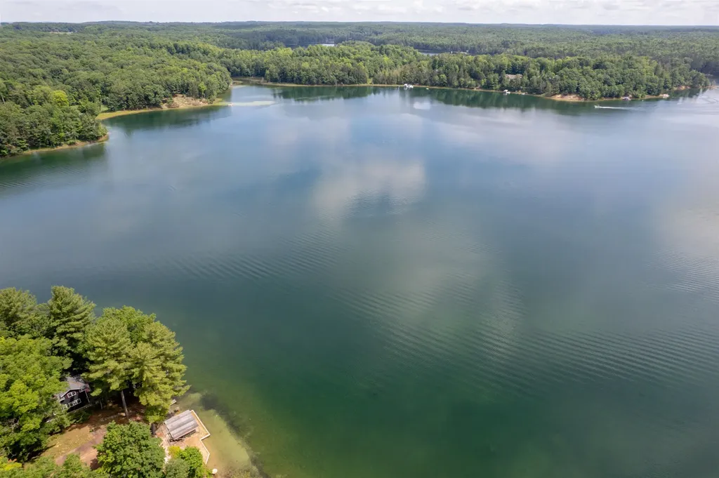 1877 Pinehurst Trail East Bay Township MI 49696
