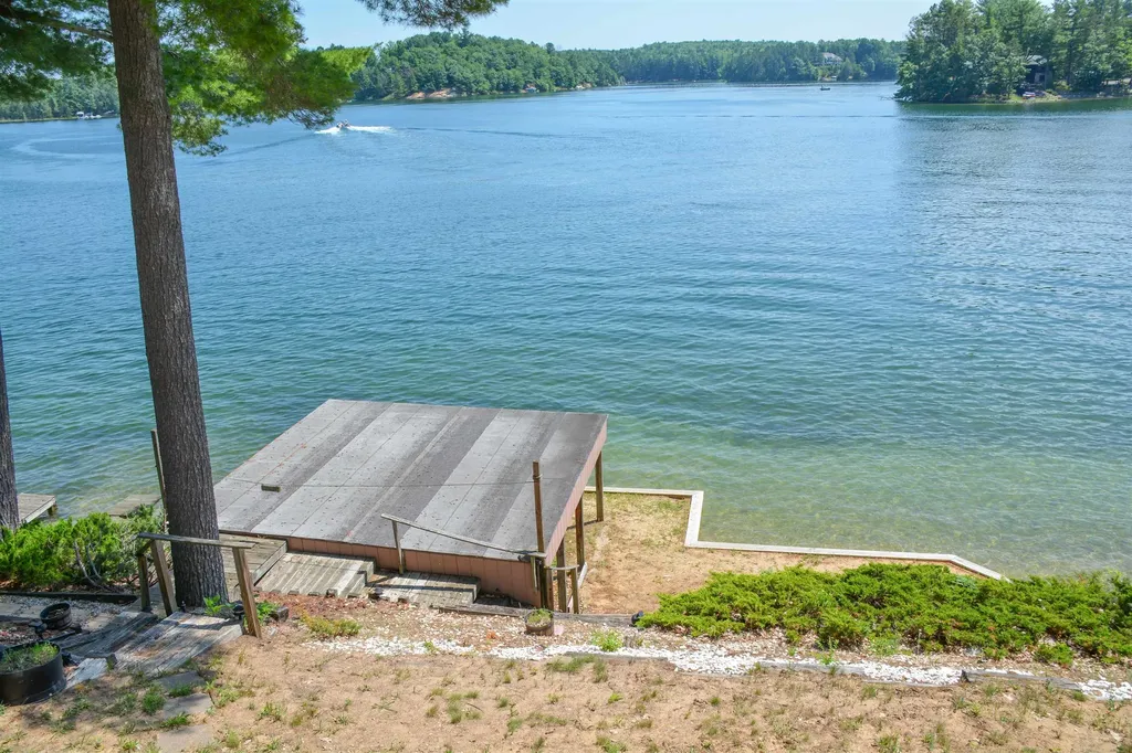 1877 Pinehurst Trail East Bay Township MI 49696