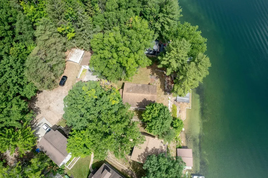 1877 Pinehurst Trail East Bay Township MI 49696