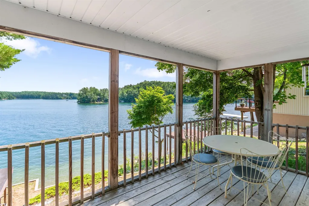 1877 Pinehurst Trail East Bay Township MI 49696