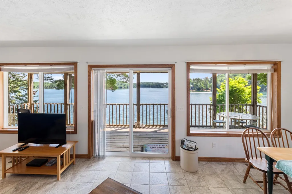 1877 Pinehurst Trail East Bay Township MI 49696