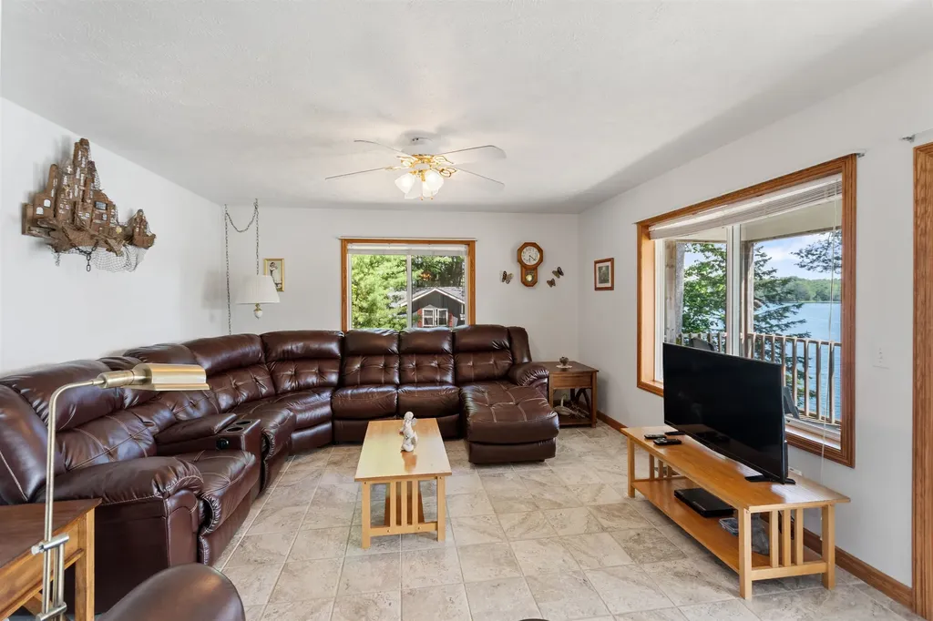 1877 Pinehurst Trail East Bay Township MI 49696
