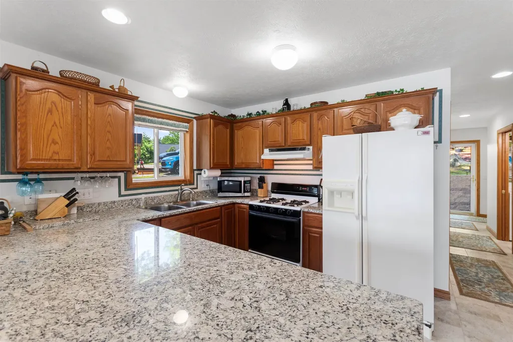 1877 Pinehurst Trail East Bay Township MI 49696