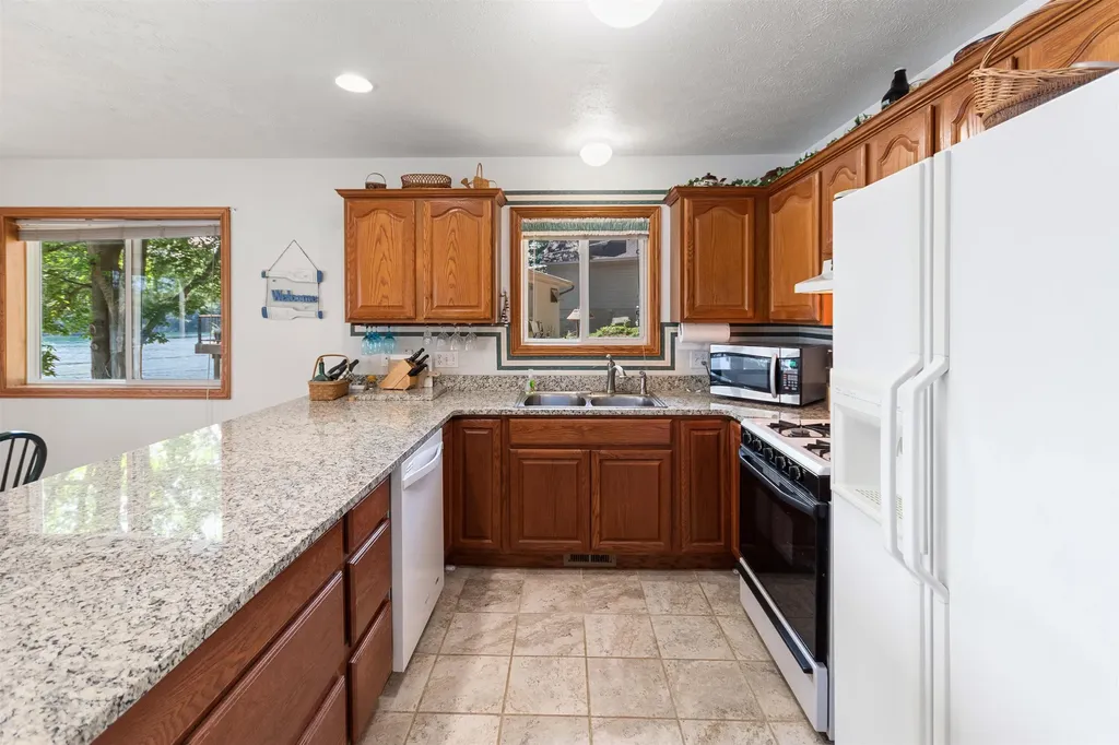 1877 Pinehurst Trail East Bay Township MI 49696