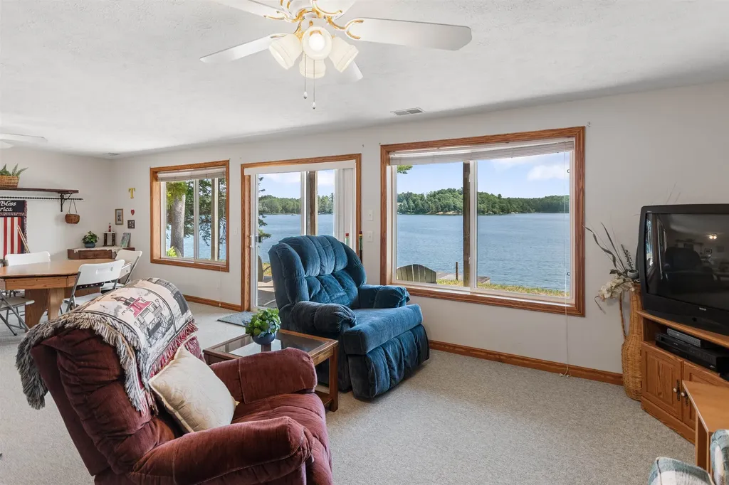1877 Pinehurst Trail East Bay Township MI 49696