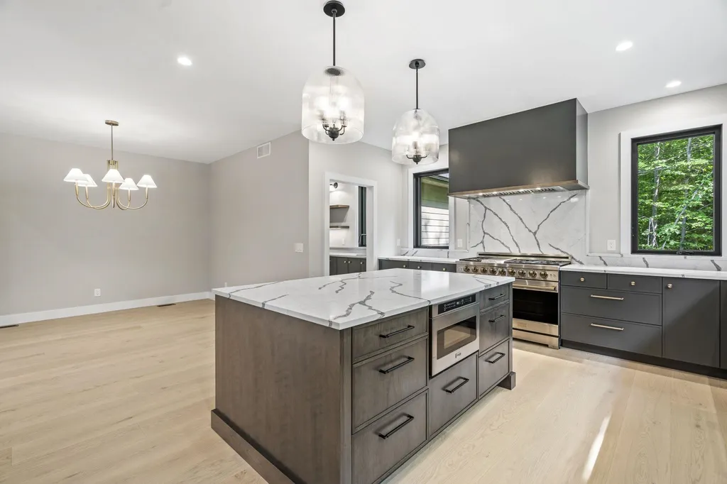 9378 E Summerfield Drive Elmwood Charter Township MI 49684