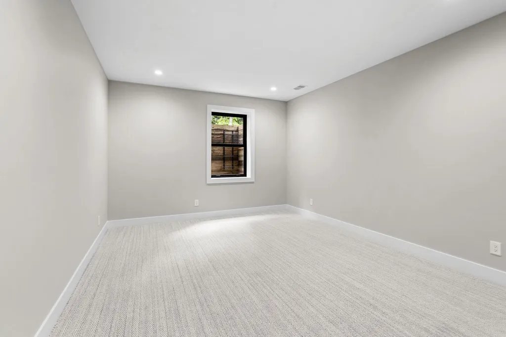 9378 E Summerfield Drive Elmwood Charter Township MI 49684
