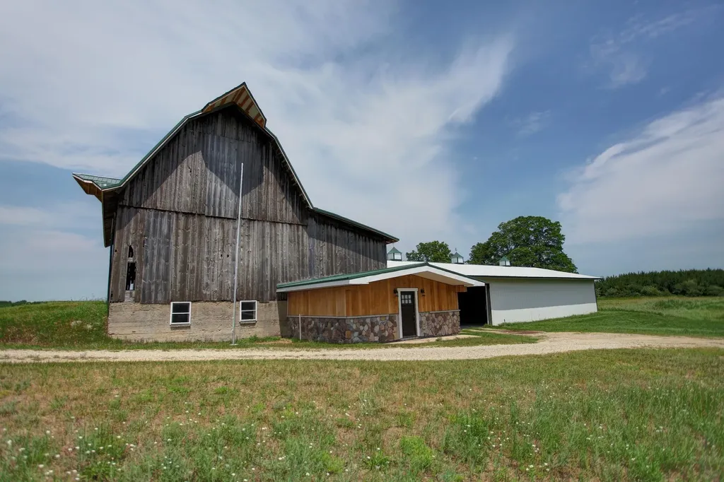 6401 E M-113 Fife Lake Township MI 49649