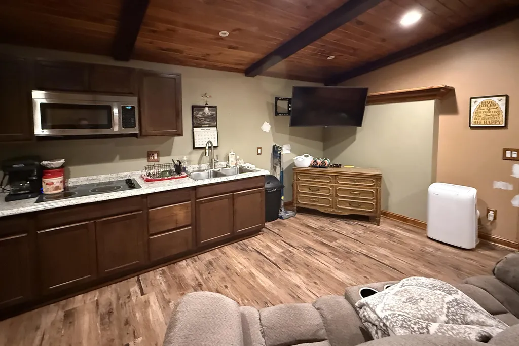 6401 E M-113 Fife Lake Township MI 49649
