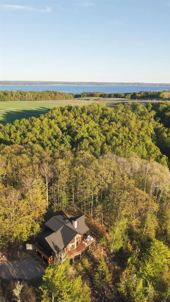 875 Lost Nations Trail Peninsula Township MI 49686