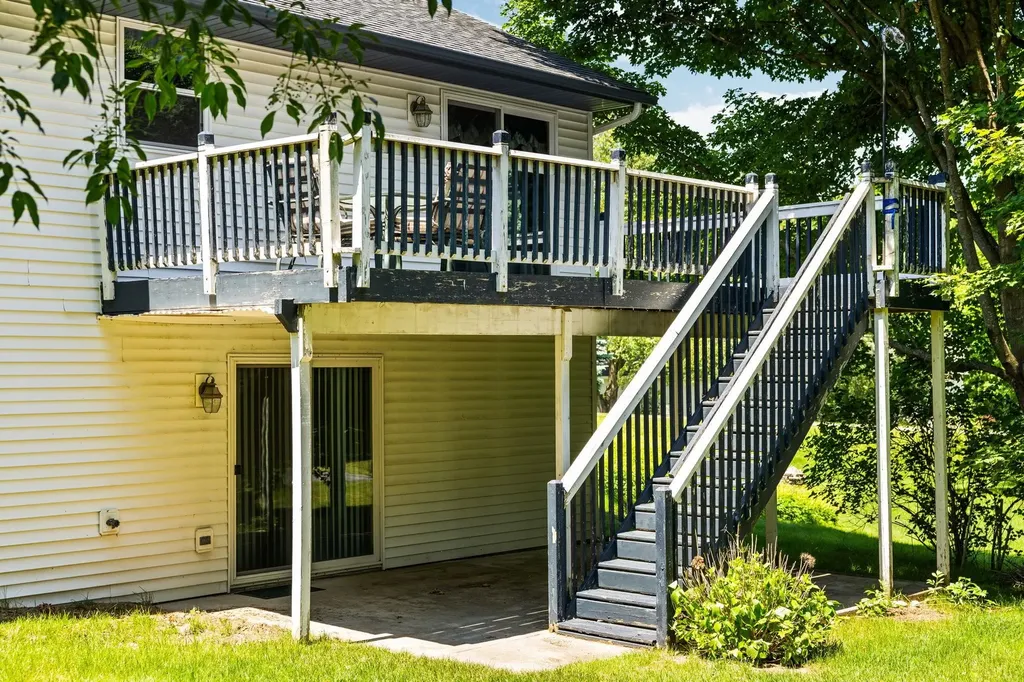 2091 Holland Circle Blair Township MI 49685