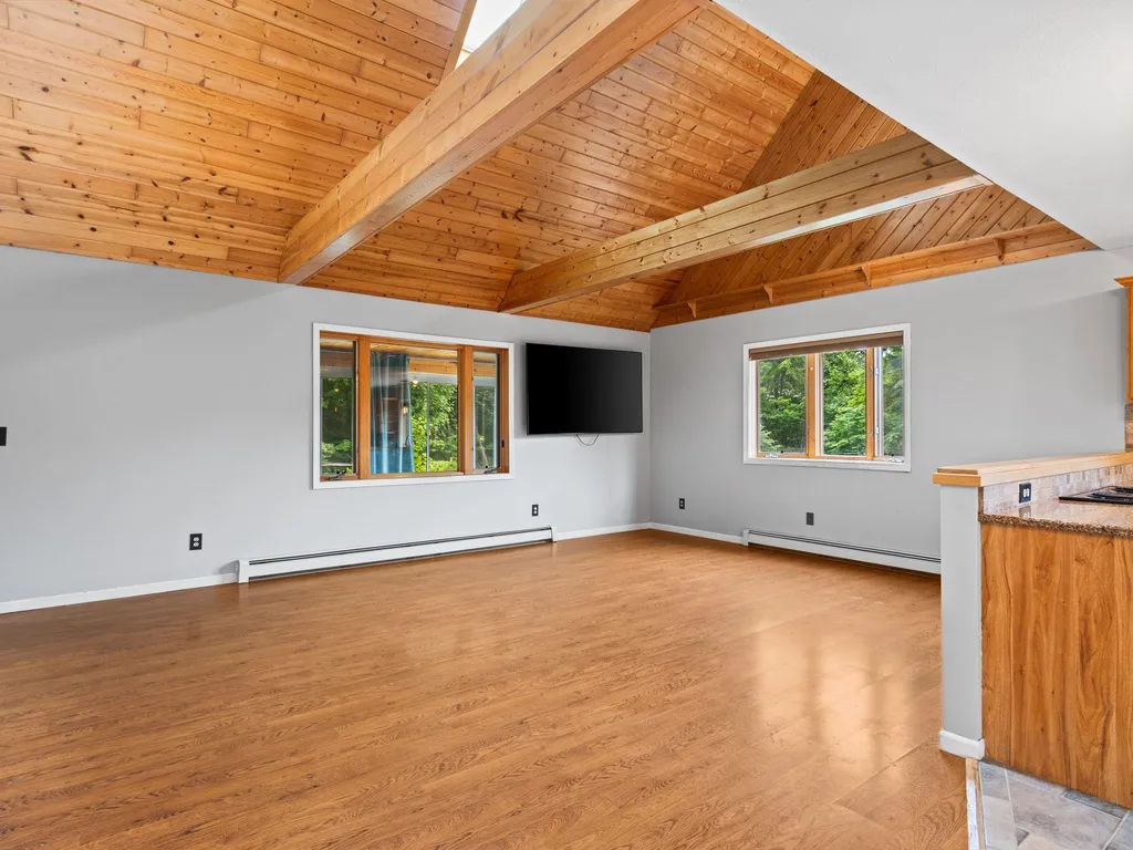 5265 Bates Acme Township MI 49690