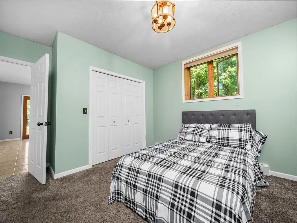5265 Bates Acme Township MI 49690