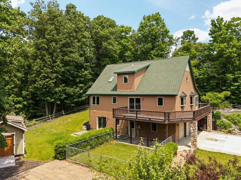5265 Bates Acme Township MI 49690