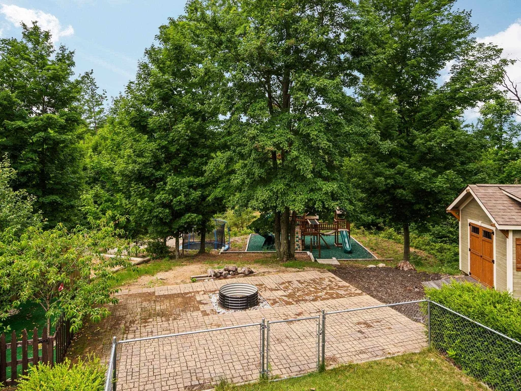 5265 Bates Acme Township MI 49690