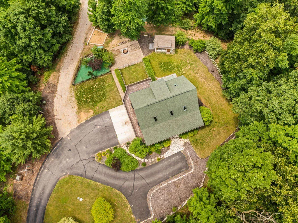 5265 Bates Acme Township MI 49690
