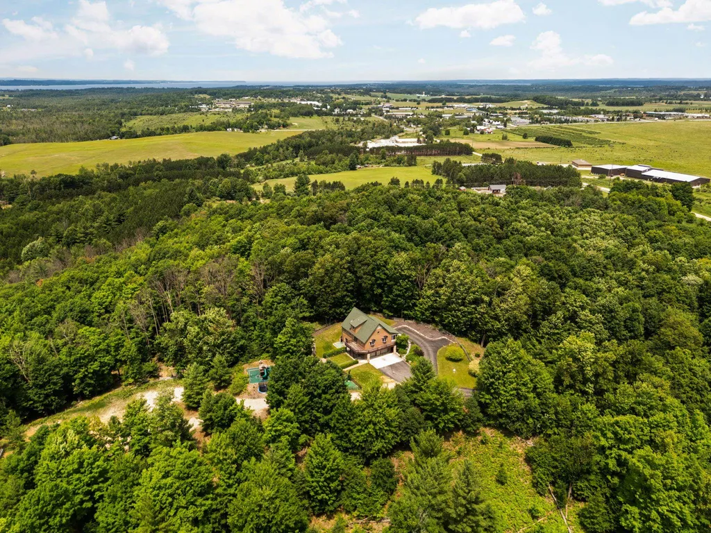 5265 Bates Acme Township MI 49690