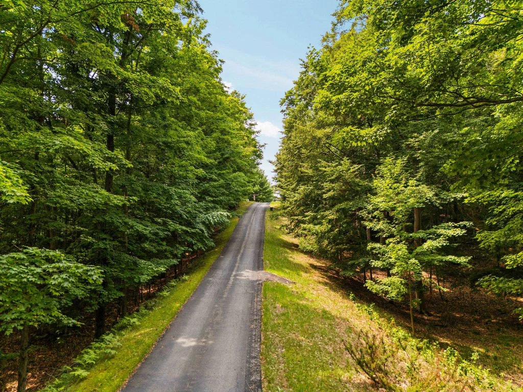 5265 Bates Acme Township MI 49690
