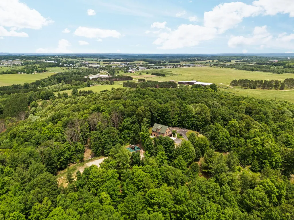 5265 Bates Acme Township MI 49690