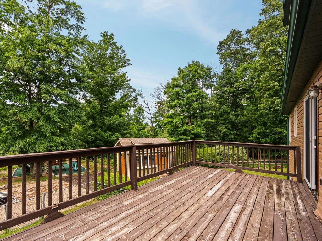 5265 Bates Acme Township MI 49690
