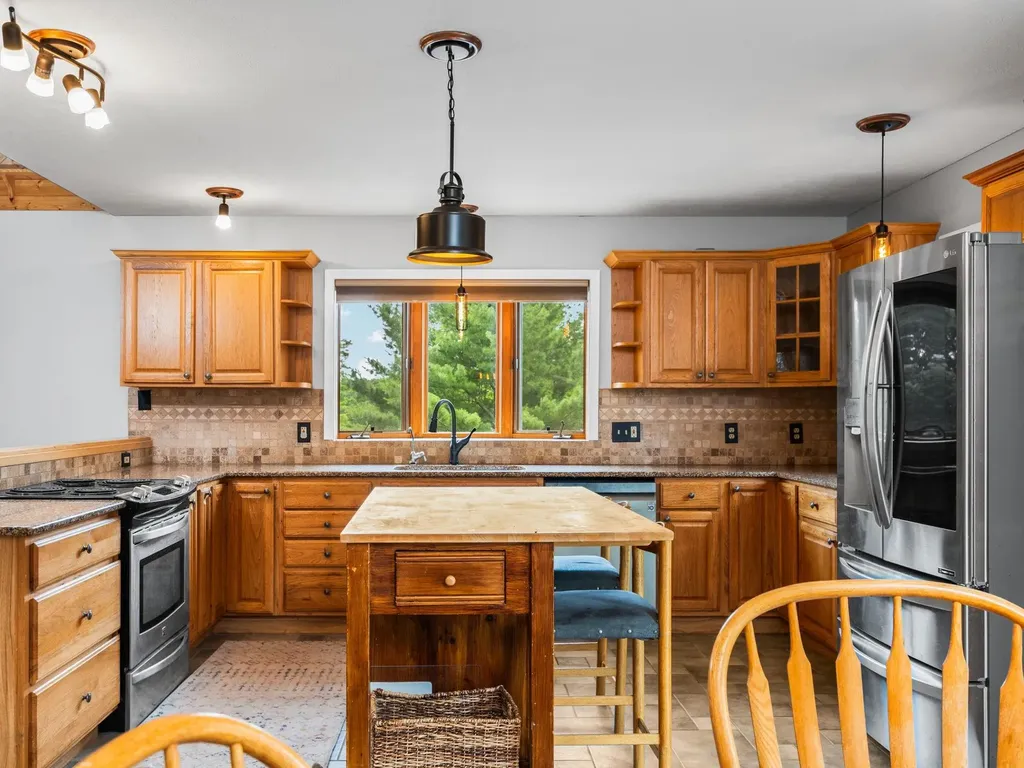 5265 Bates Acme Township MI 49690