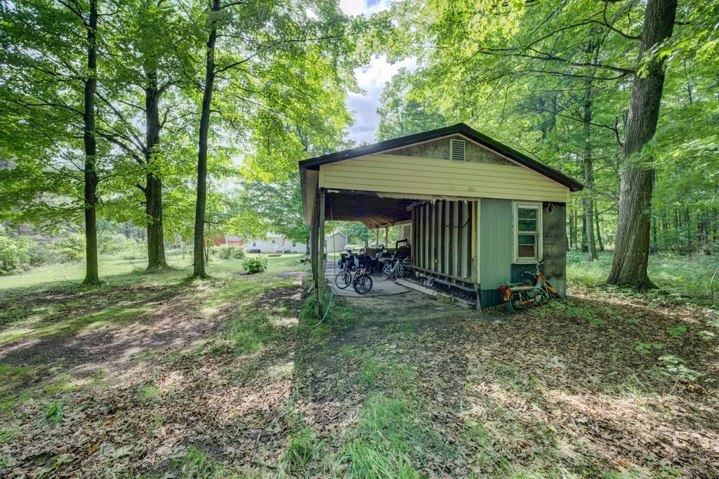 223 Pinecrest Lane Homestead Township MI 49617
