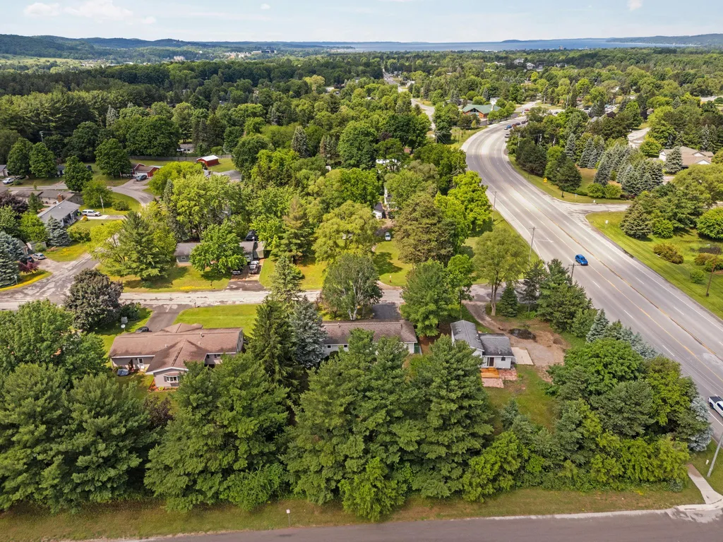 3039 Marmac Avenue Garfield Charter Township MI 49684